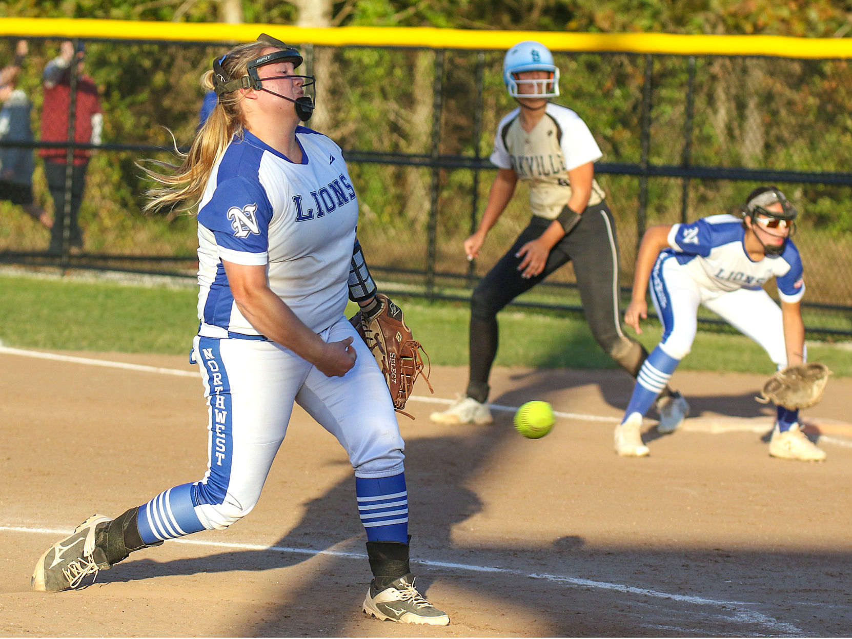 Northwest Cedar Hill vs. Oakville softball